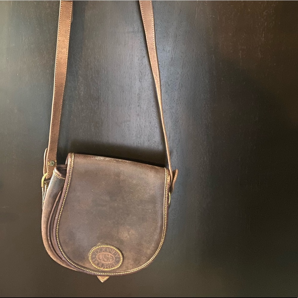 Vintage Dooney & Bourke crossbody bag